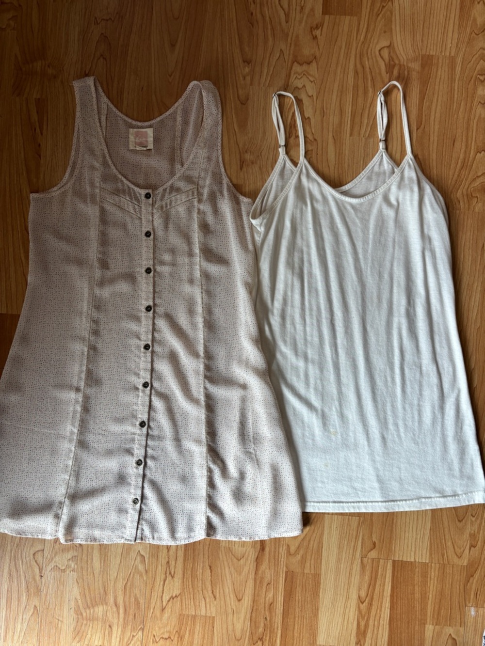 Quiksilver Light Beige Button-Front Mini Dress with Tiny Dot Print - Picture 3 of 4